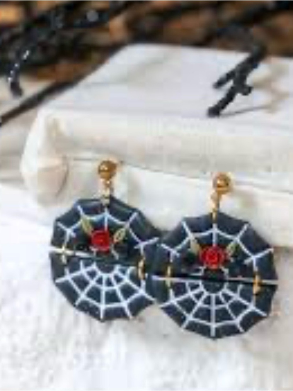 #3116* nOir Jewelry Black & Blue Spider Web Dangle Earrings W/Spider Accents - Picture 7 of 17